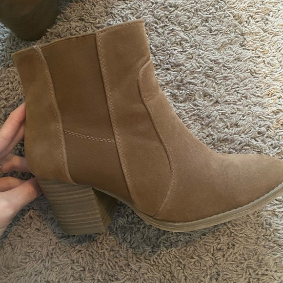 Booties - Picture 5 of 5